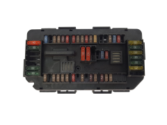 Κουτί ασφαλειών 6114 V7 9337879 01 19451.000.001 BMW 19145