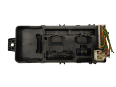 Κουτί ασφαλειών Mitsubishi MR318828