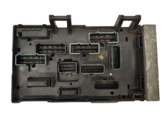 Κουτί ασφαλειών Chrysler 04869001AJ 04869204AM 19750
