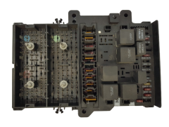 Κουτί ασφαλειών Chrysler P4707693 19623