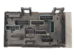 Κουτί ασφαλειών Chrysler 04869001AJ 04869204AL 19620