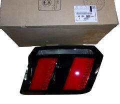 Φανάρι Δεξιά Πίσω Γνήσιο 9810477780 Peugeot 3008