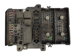 Κουτί ασφαλειών Chrysler Dodge P04707994AE 19647