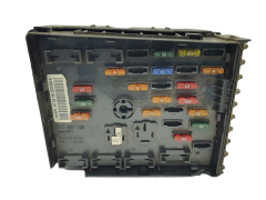 Κουτί ασφαλειών 3C0937125 6359-2777 VW SEAT Audi 68823