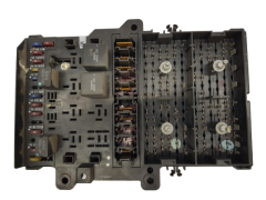 Κουτί ασφαλειών Dodge P04707784AB 19627