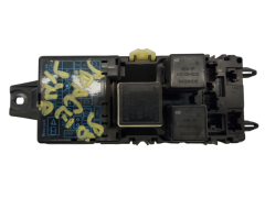 Κουτί ασφαλειών Mitsubishi MR31828